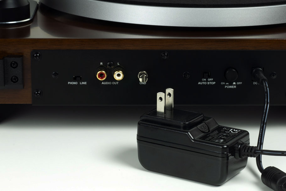 turntable with preamp